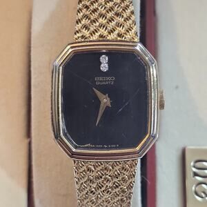 Vintage Seiko Watch 1400-8349 Womens Gold Tone Quartz w/ Box and Papers New Batt